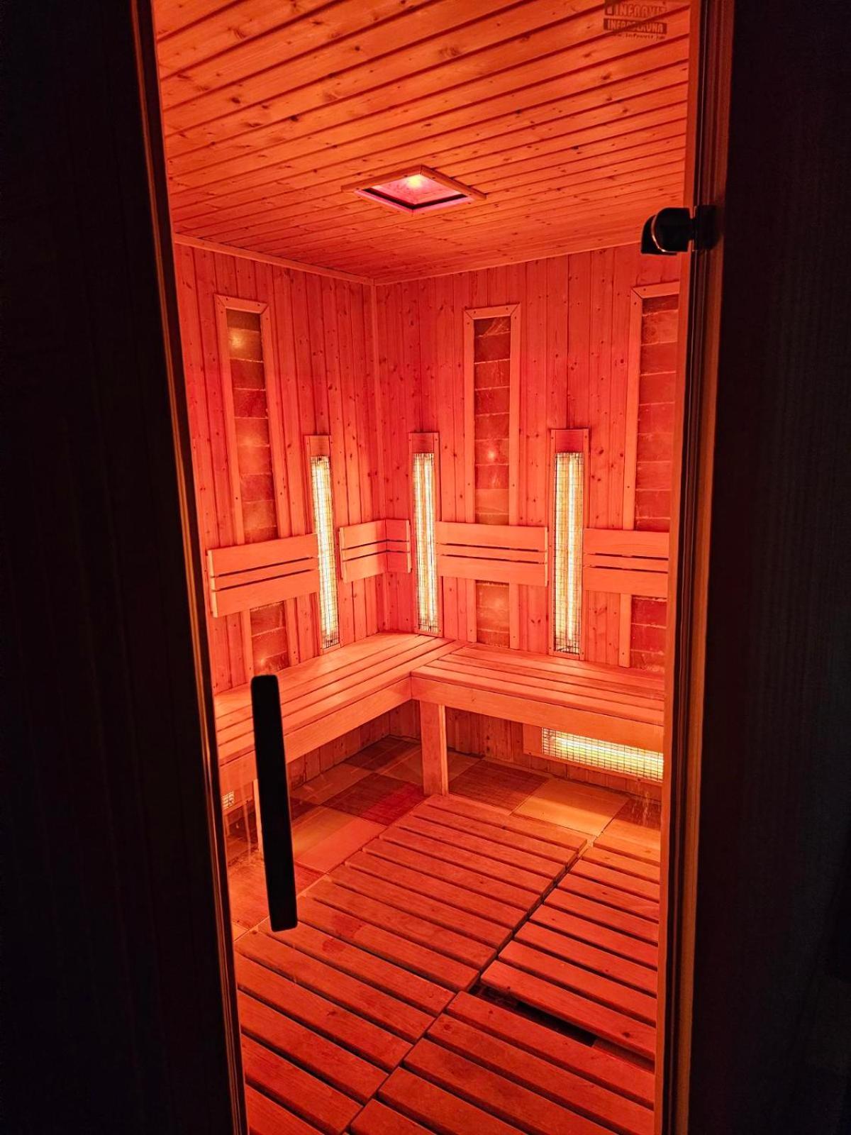 Fantastico Exlcusive Hotel Senta Bagian luar foto